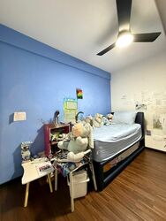 The Esparis (D18), Condominium #467189981